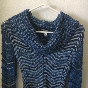 Wet Seal off the shoulder